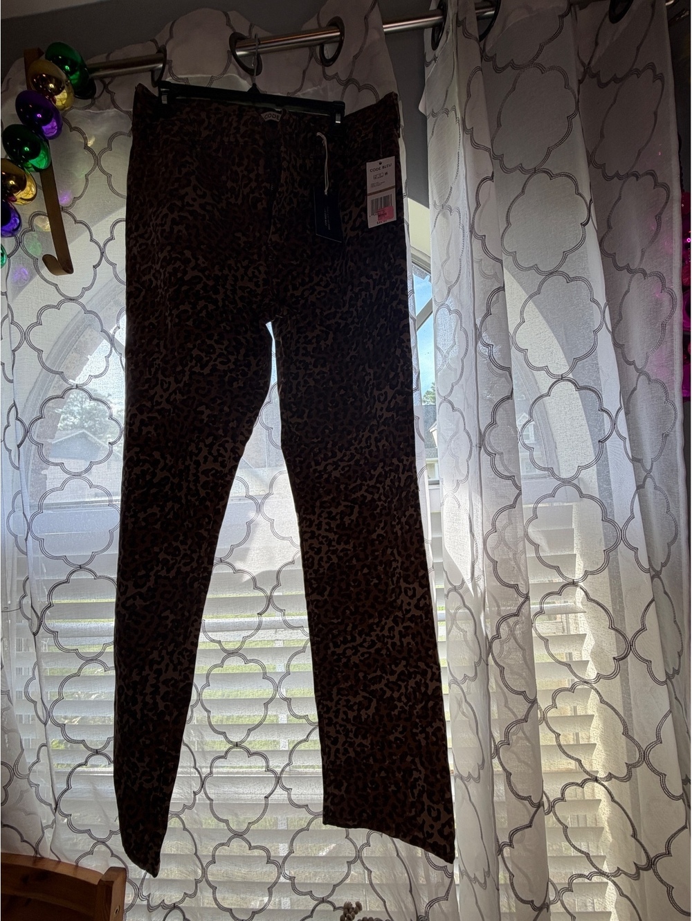 Code Bleu Leopard Print Pants Slim Leg Animal Pattern Mid Rise NWT Size 12